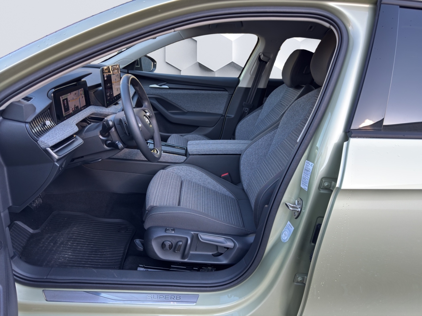 Superb Combi Selection 2.0 TDI 110kW 7 Gang DSG SOFORT VERFÜGBAR!