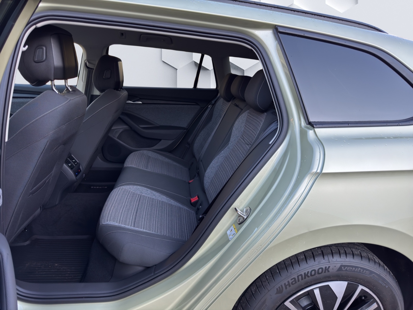 Superb Combi Selection 2.0 TDI 110kW 7 Gang DSG SOFORT VERFÜGBAR!