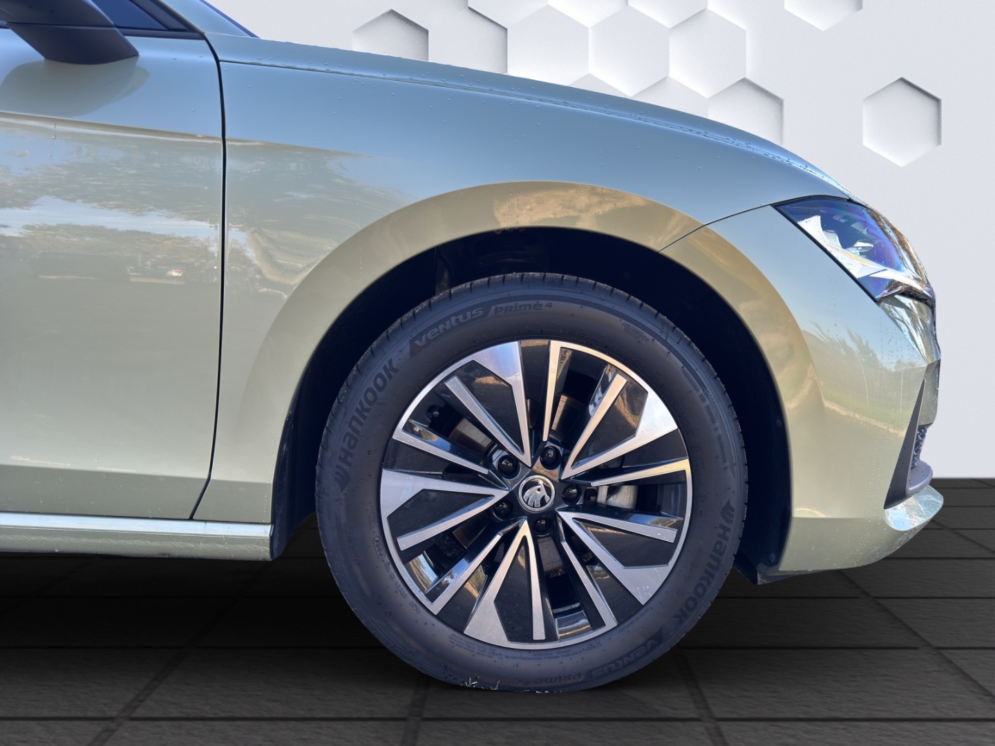 Superb Combi Selection 2.0 TDI 110kW 7 Gang DSG SOFORT VERFÜGBAR!