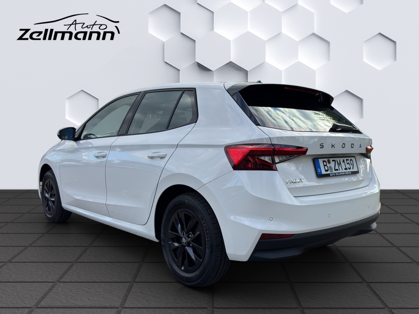 Fabia Selection LED Sperrdiff. ACC Apple CarPlay Android Auto Mehrzonenklima Musikstreaming