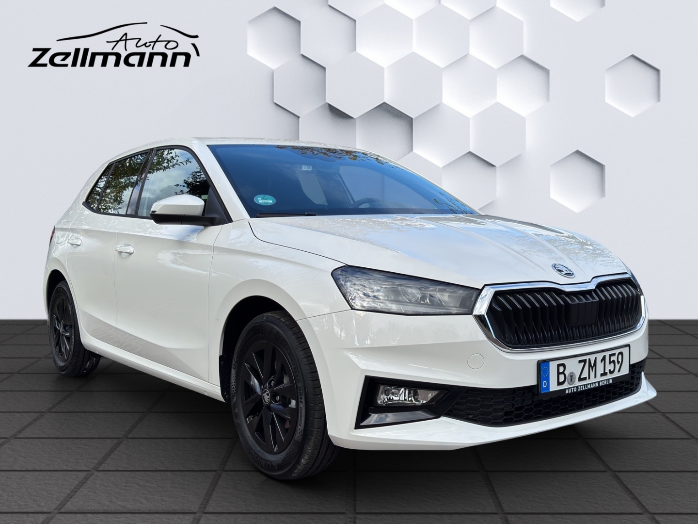 Fabia Selection LED Sperrdiff. ACC Apple CarPlay Android Auto Mehrzonenklima Musikstreaming