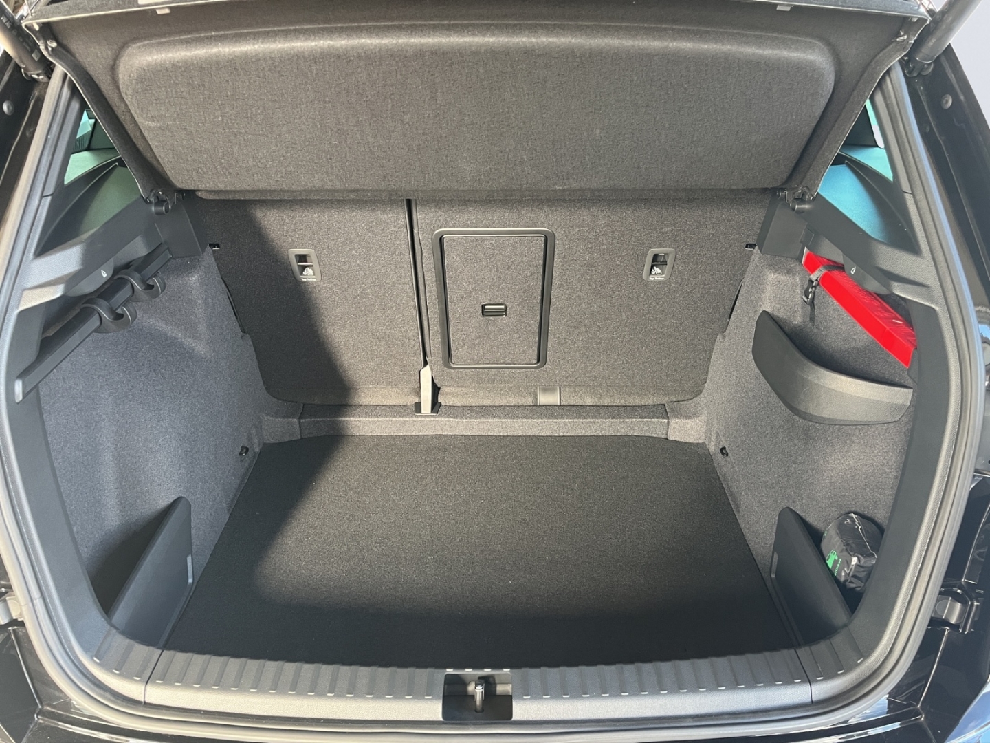 Karoq Sportline Sportpaket AD AHK-el. klappb. Navi Digitales Cockpit Soundsystem 360 Kamera
