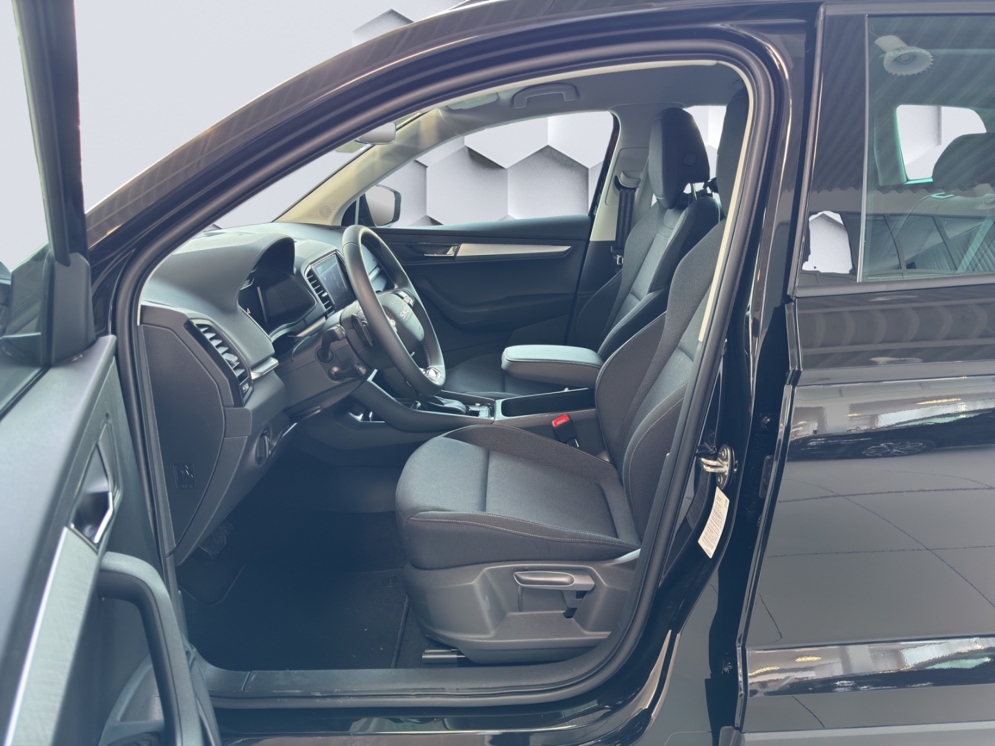 Karoq Balance AHK Navi Digitales Cockpit LED Sperrdiff. ACC El. Heckklappe Apple CarPlay