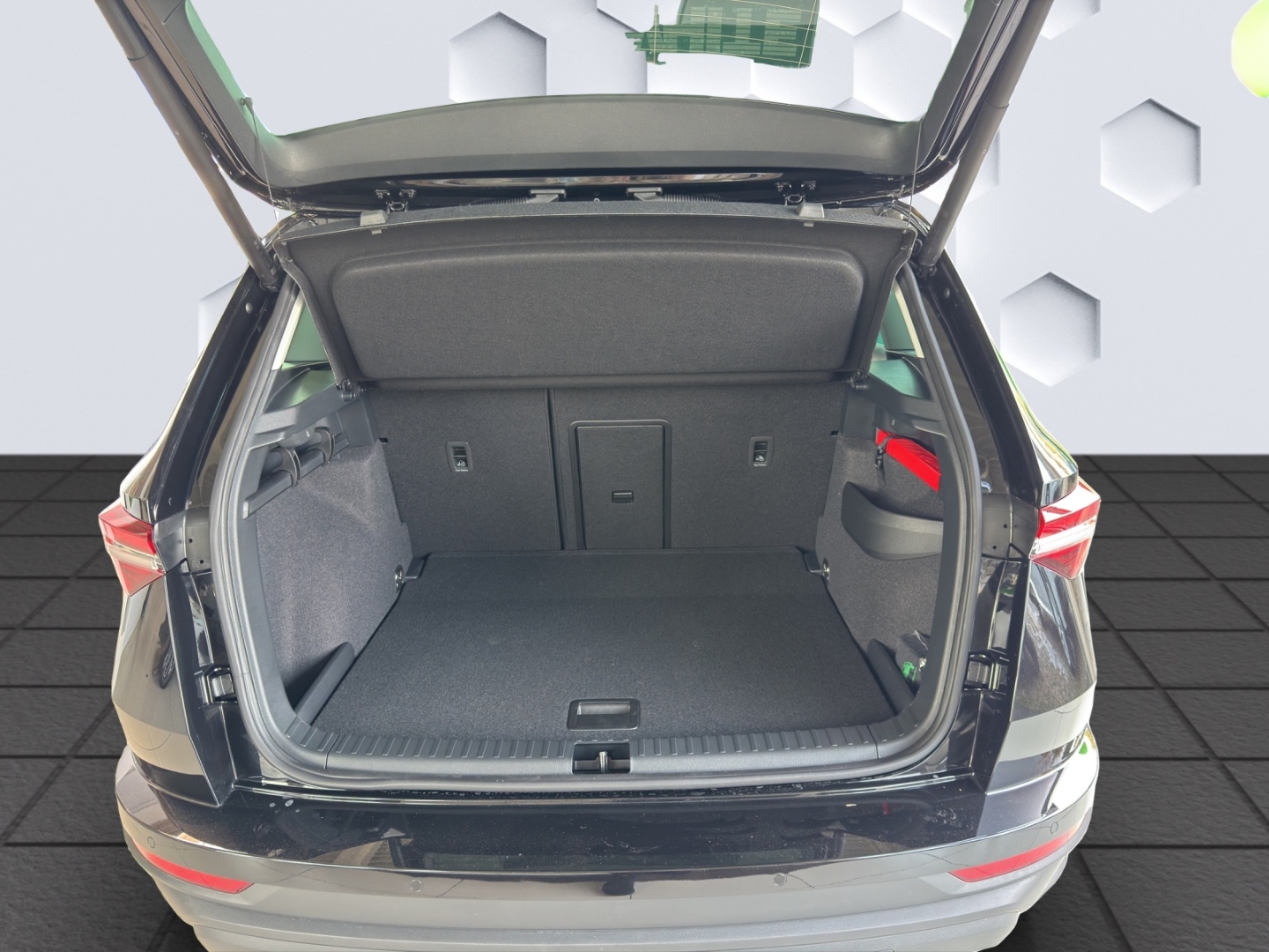 Karoq Balance AHK Navi Digitales Cockpit LED Sperrdiff. ACC El. Heckklappe Apple CarPlay