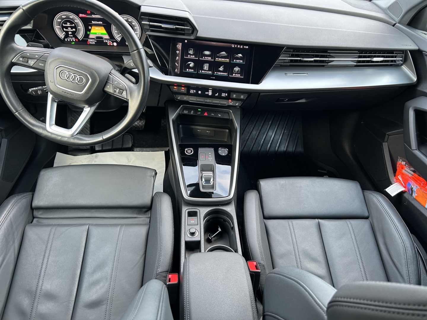 A3 Sportback TFSIe MatrixLED Rückfahrkamera ParkAssist Sitzheizung