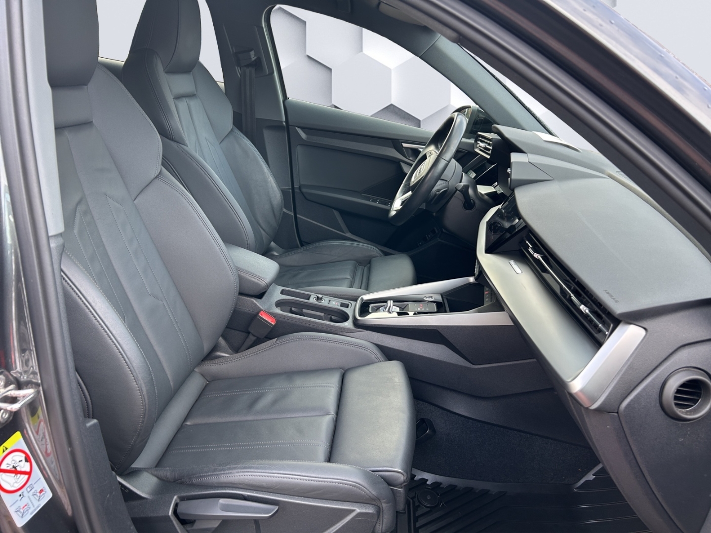 A3 Sportback TFSIe MatrixLED Rückfahrkamera ParkAssist Sitzheizung