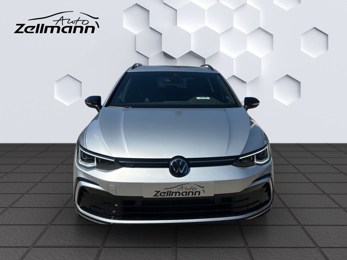 Golf Variant VIII Mildhybrid R-Line 1.5 eTSI DSG Black Style AHZV PDC Rückfahrkamera