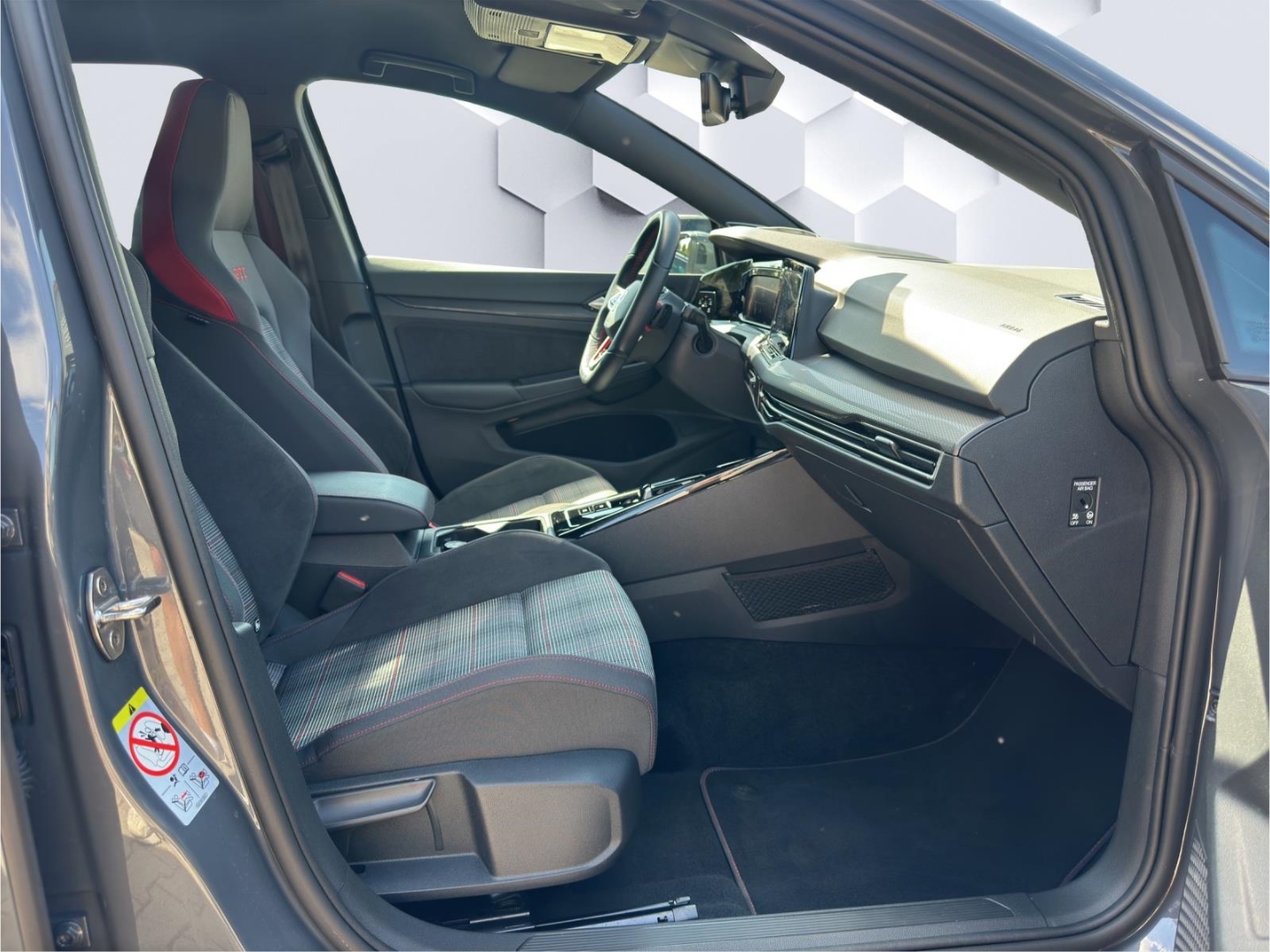 Golf GTI VIII 2.0 TSI 180 TSID7F AHZV HuD PDC ACC DCC Rückfahrkamera