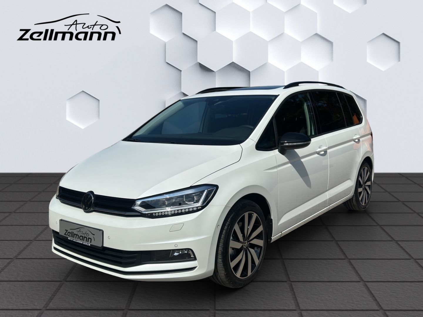 Touran Highline 1.5TSI 110kW DSG StHz Panodach Navi AHK