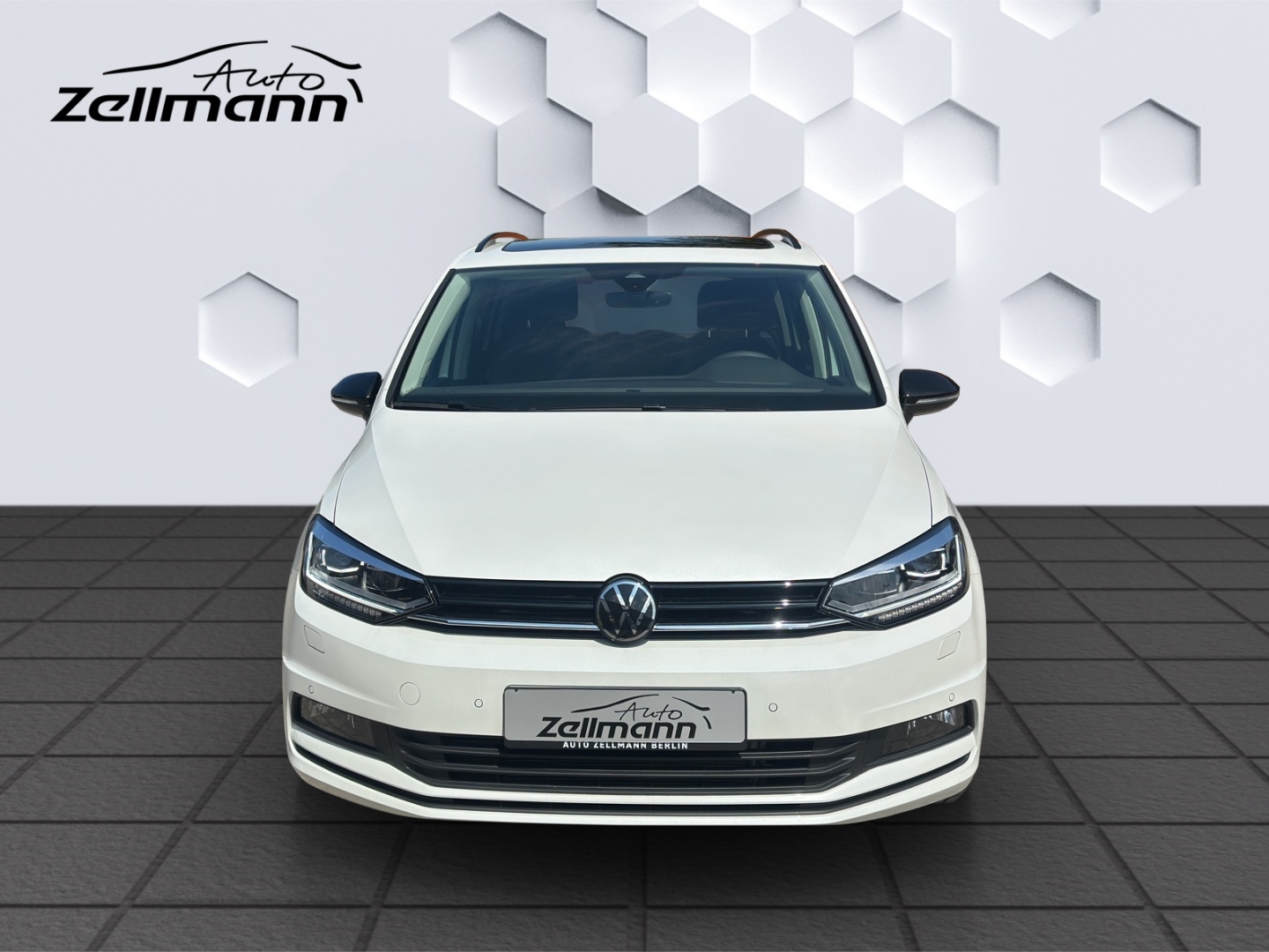 Touran Highline 1.5TSI 110kW DSG StHz Panodach Navi AHK