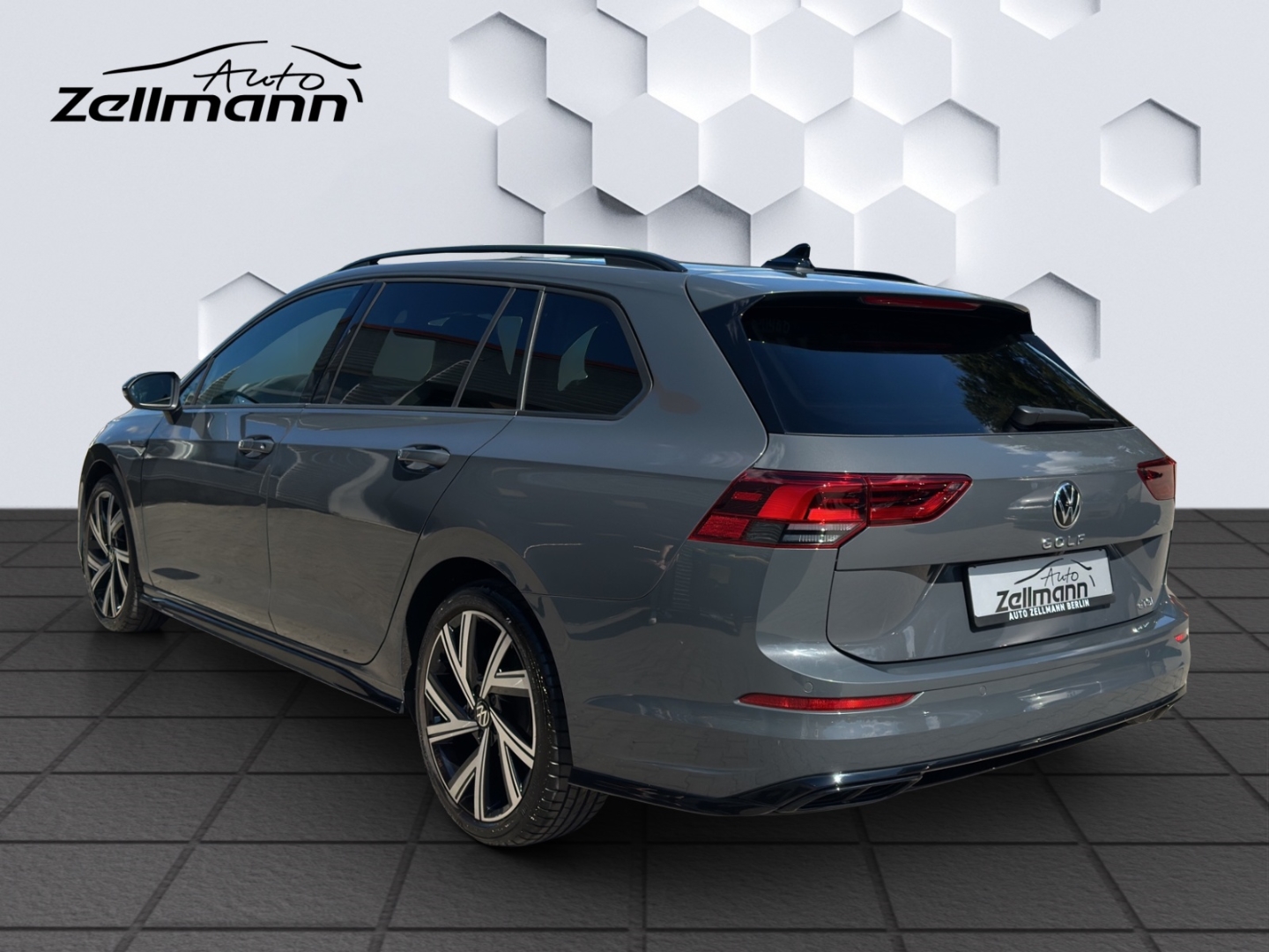 Golf Variant Mildhybrid VIII 1.5 eTSI R-Line DSG 96kW LED AHZV Rückfahrkamera