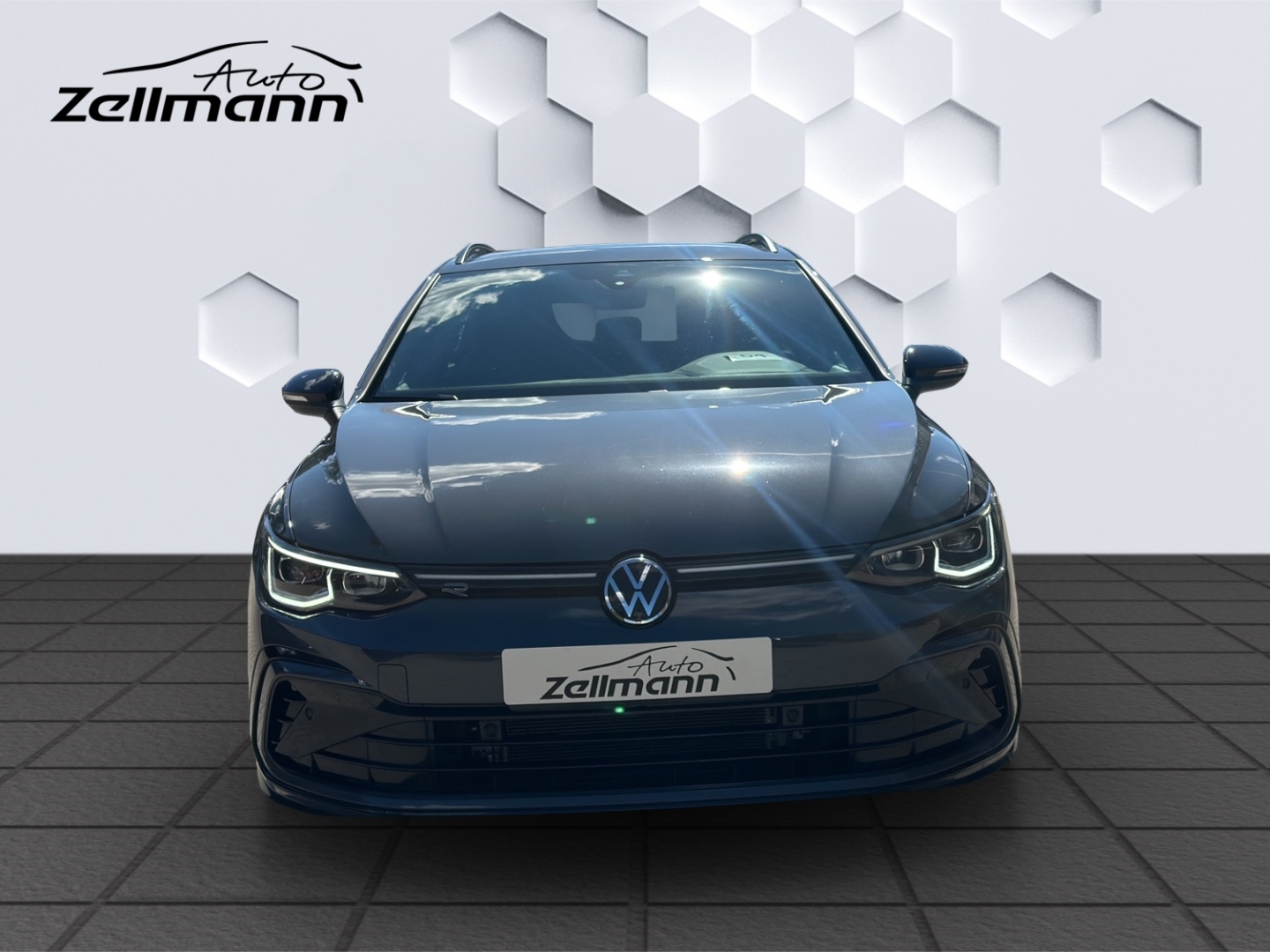 Golf Variant Mildhybrid VIII 1.5 eTSI R-Line DSG 96kW LED AHZV Rückfahrkamera