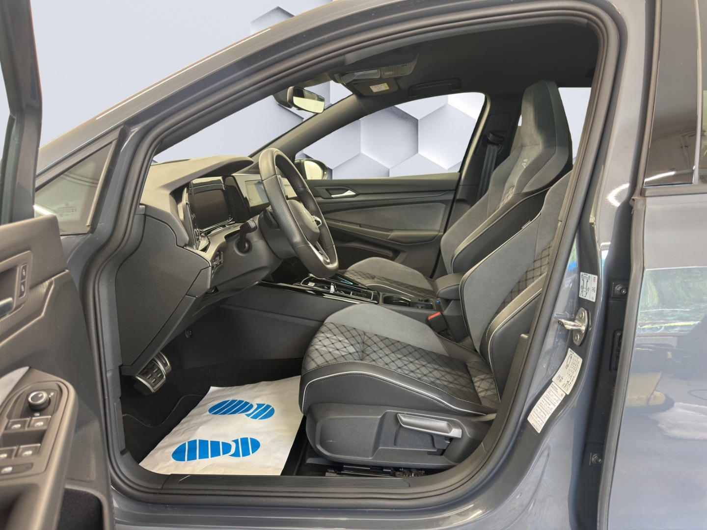 Golf Variant Mildhybrid VIII 1.5 eTSI R-Line DSG 96kW LED AHZV Rückfahrkamera