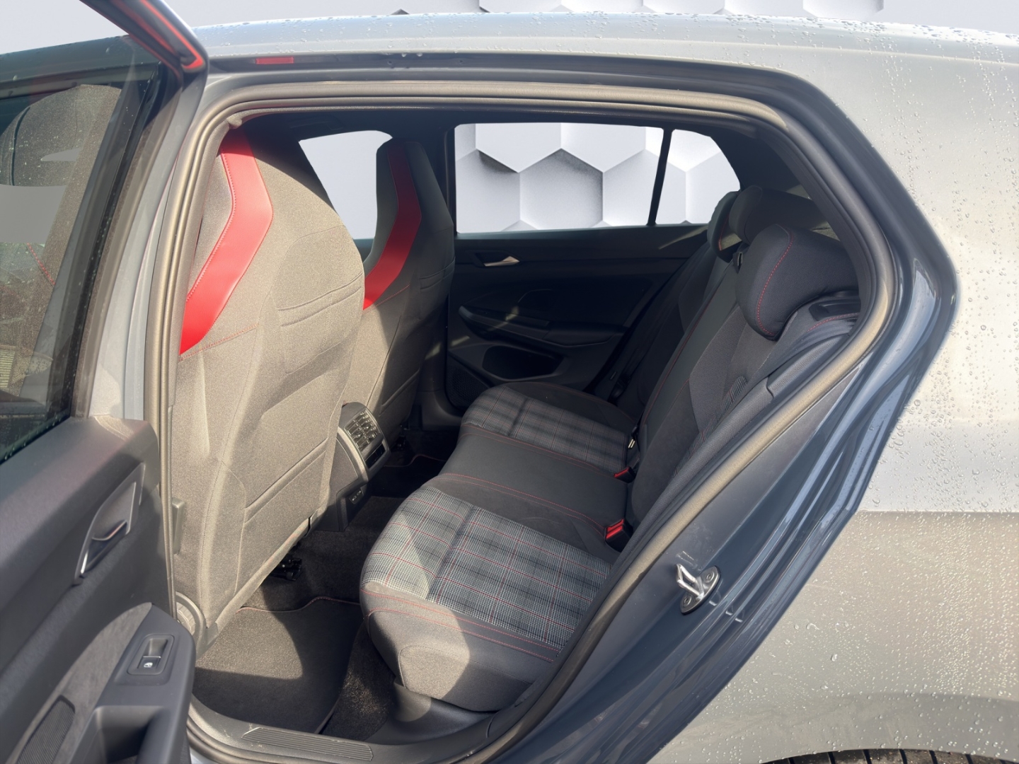 Golf VIII 2.0 TSI DSG 180kW AHZV LED HuD Sitzheizung App-Connect