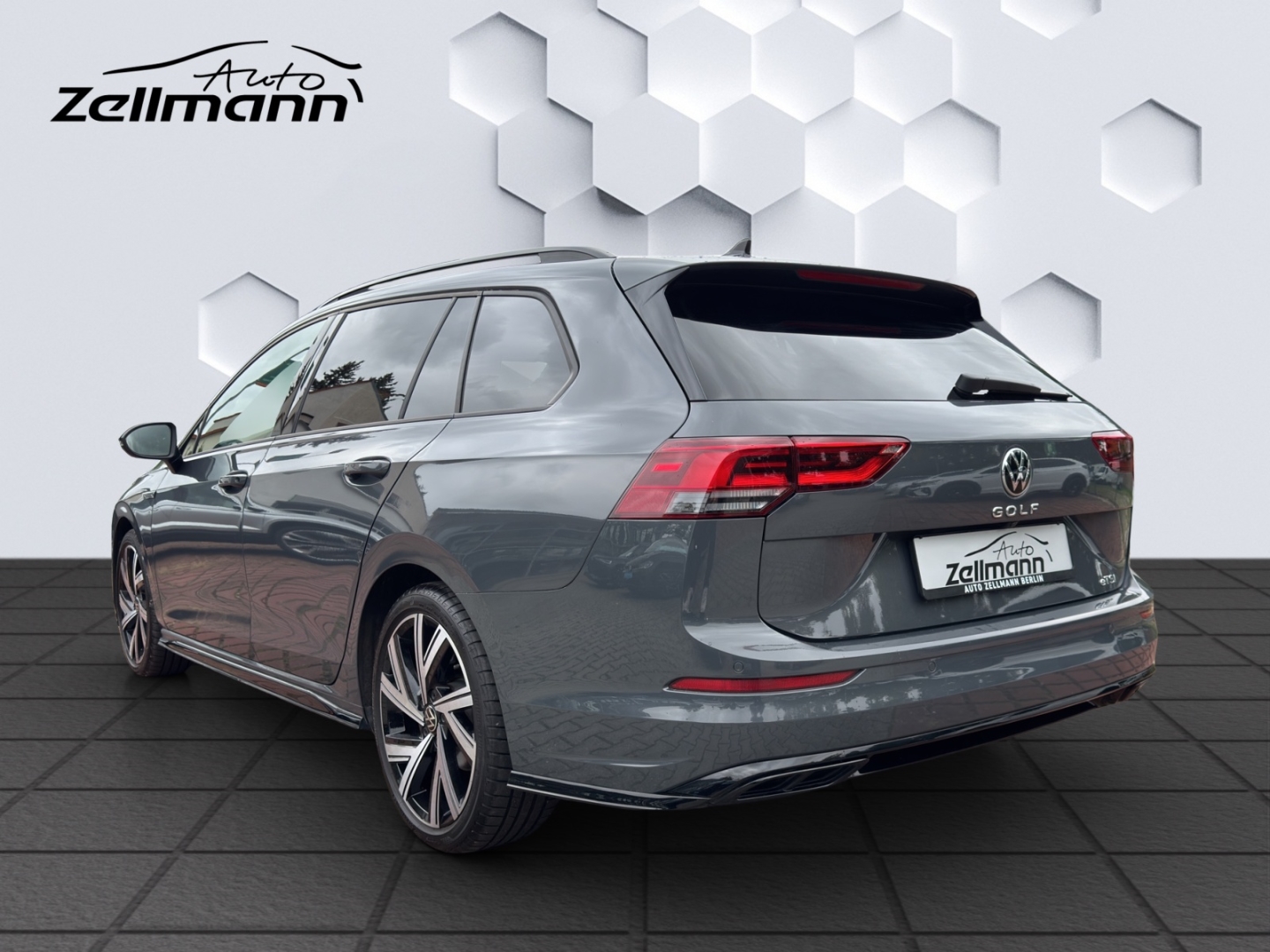 Golf Variant Mildhybrid VIII 1.5 eTSI R-Line DSG 96kW LED AHZV Sitzheizung