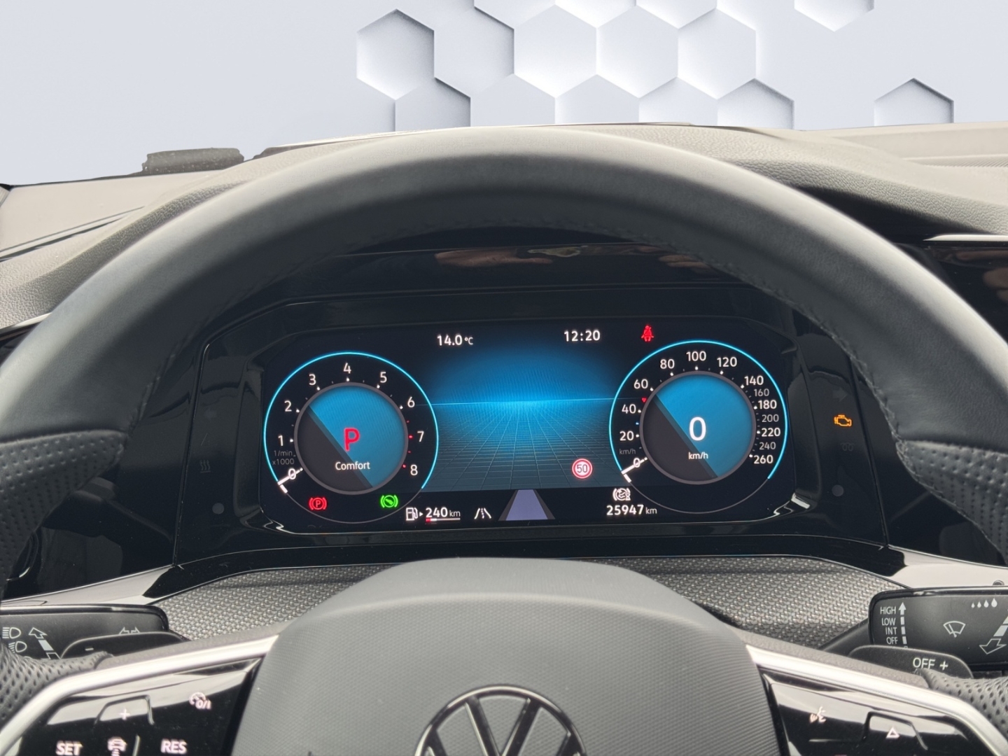 Golf Variant Mildhybrid VIII 1.5 eTSI R-Line DSG 96kW LED AHZV Sitzheizung