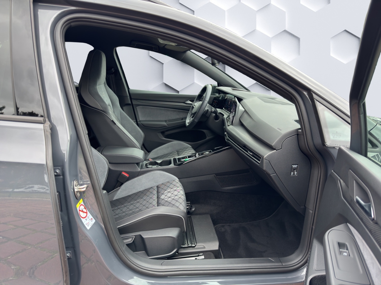 Golf Variant Mildhybrid VIII 1.5 eTSI R-Line DSG 96kW LED AHZV Sitzheizung