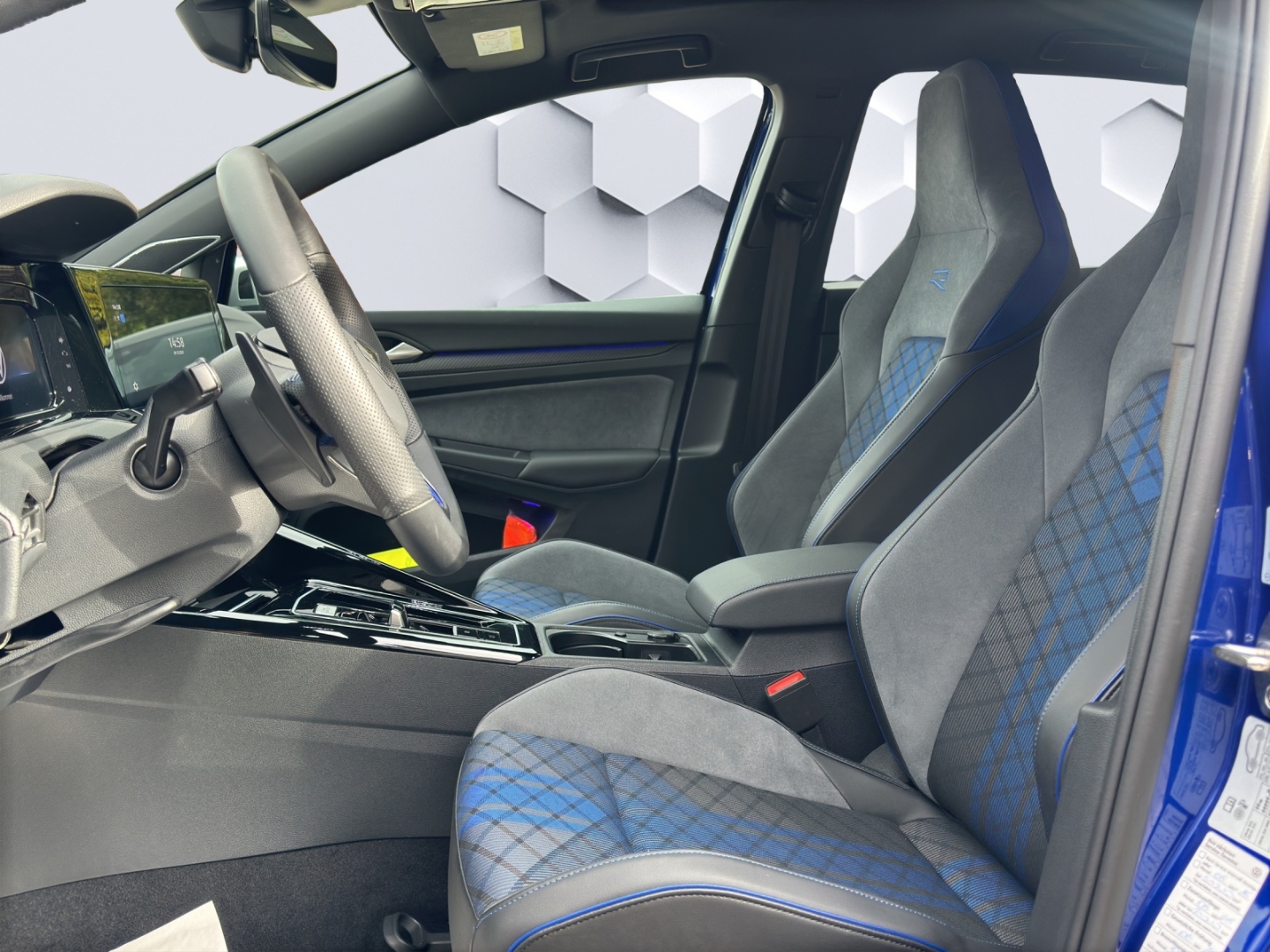 Golf R VIII 2.0 TSI 4Motion DSG 235kW LED PanoSchiebedach