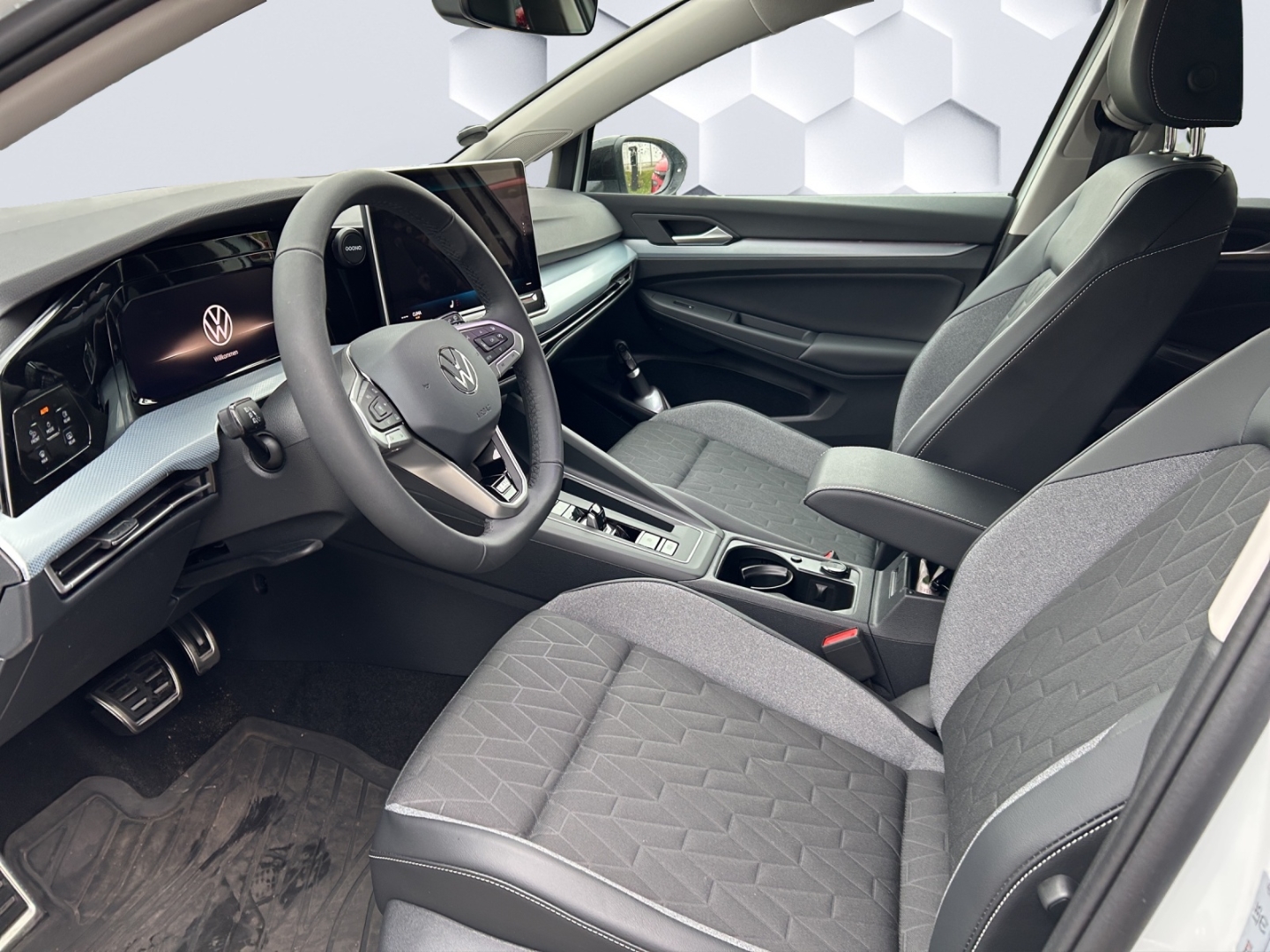 Golf Goal 1,5l eTSI DSG Digitales Cockpit LED Sperrdiff. ACC Apple CarPlay Android Auto