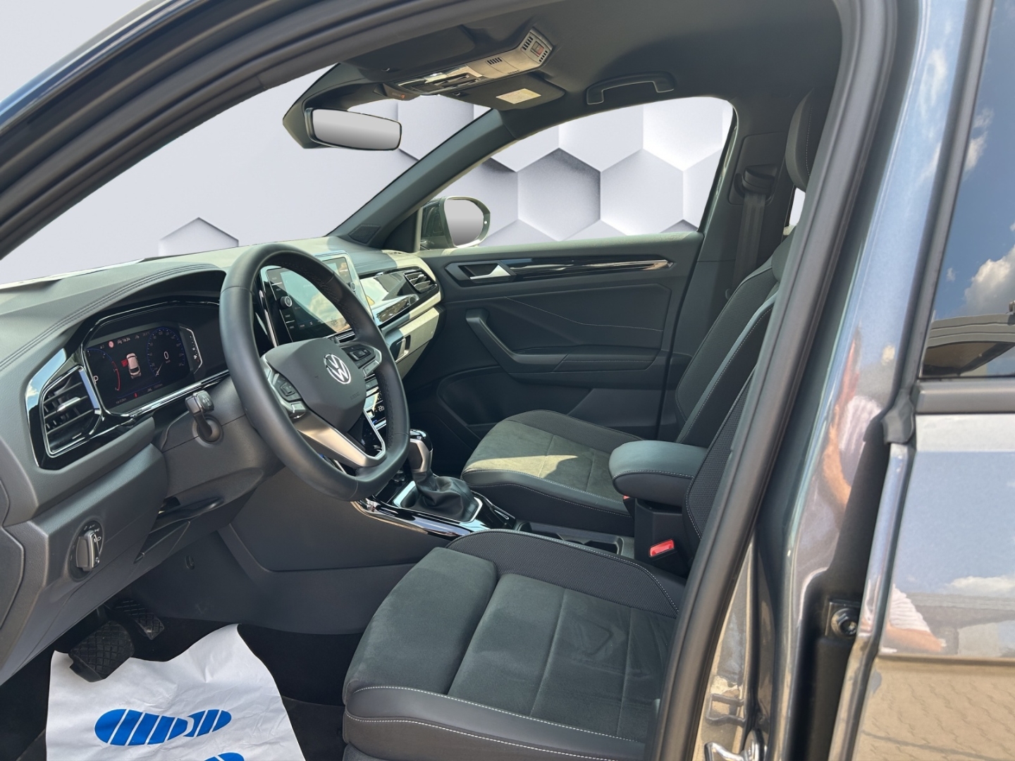 T-Roc Style 2.0l TDI DSG AhK Kamera IQ Drive W+S Reifen