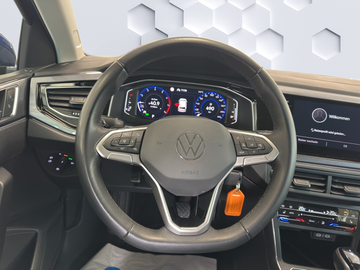 Polo VI Style 1.0TSI DSG 70kW MatrixLED GJR PDC ACC Sitzheizung