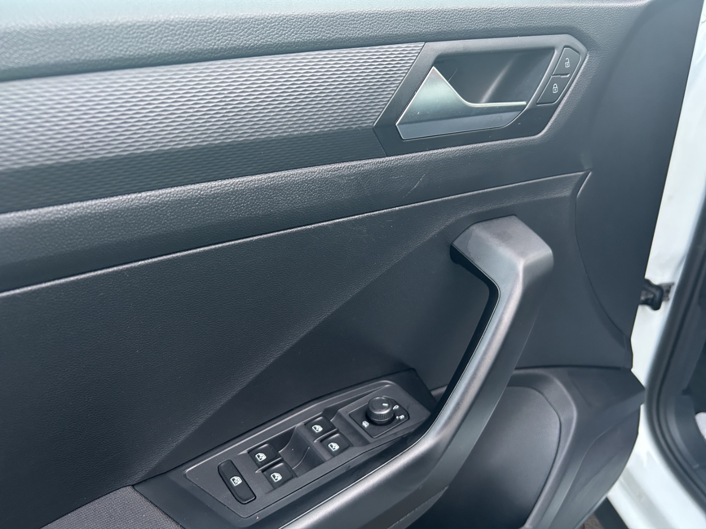 T-Roc Basis 1.0TSI 81kW LED GJR PDC Sitzheizung