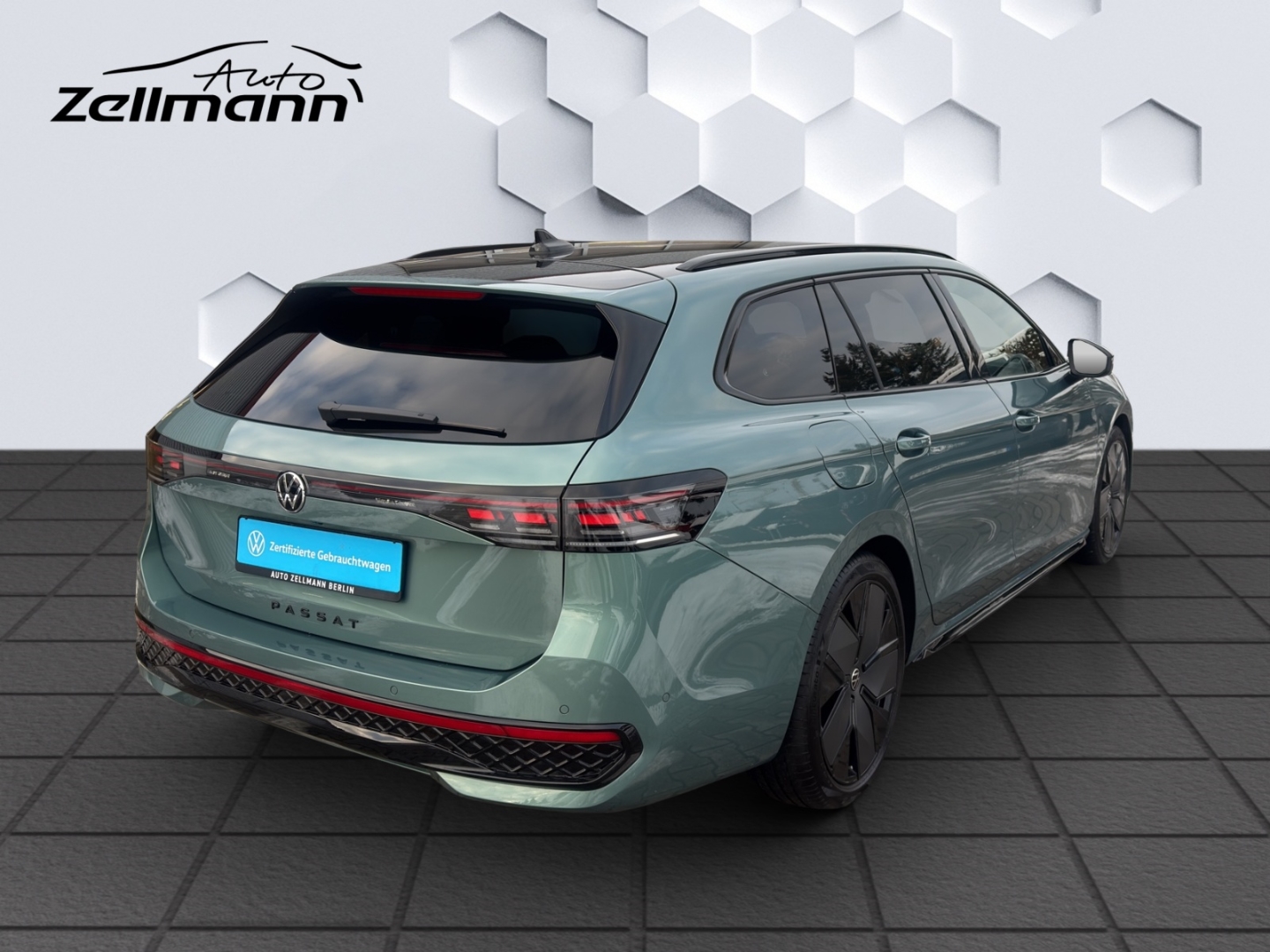 Passat Variant 2.0TSI 195kW 4M DSG R-Line AHZV MatrixLED HuD ACC 360°Kamera ParkAssist Standheizung