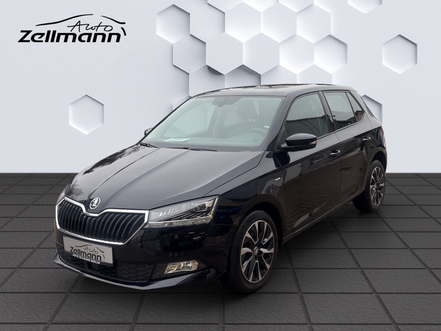 Fabia 1.0 TSI Drive PanoDach PDC ACC Rückfahrkamera Sitzheizung
