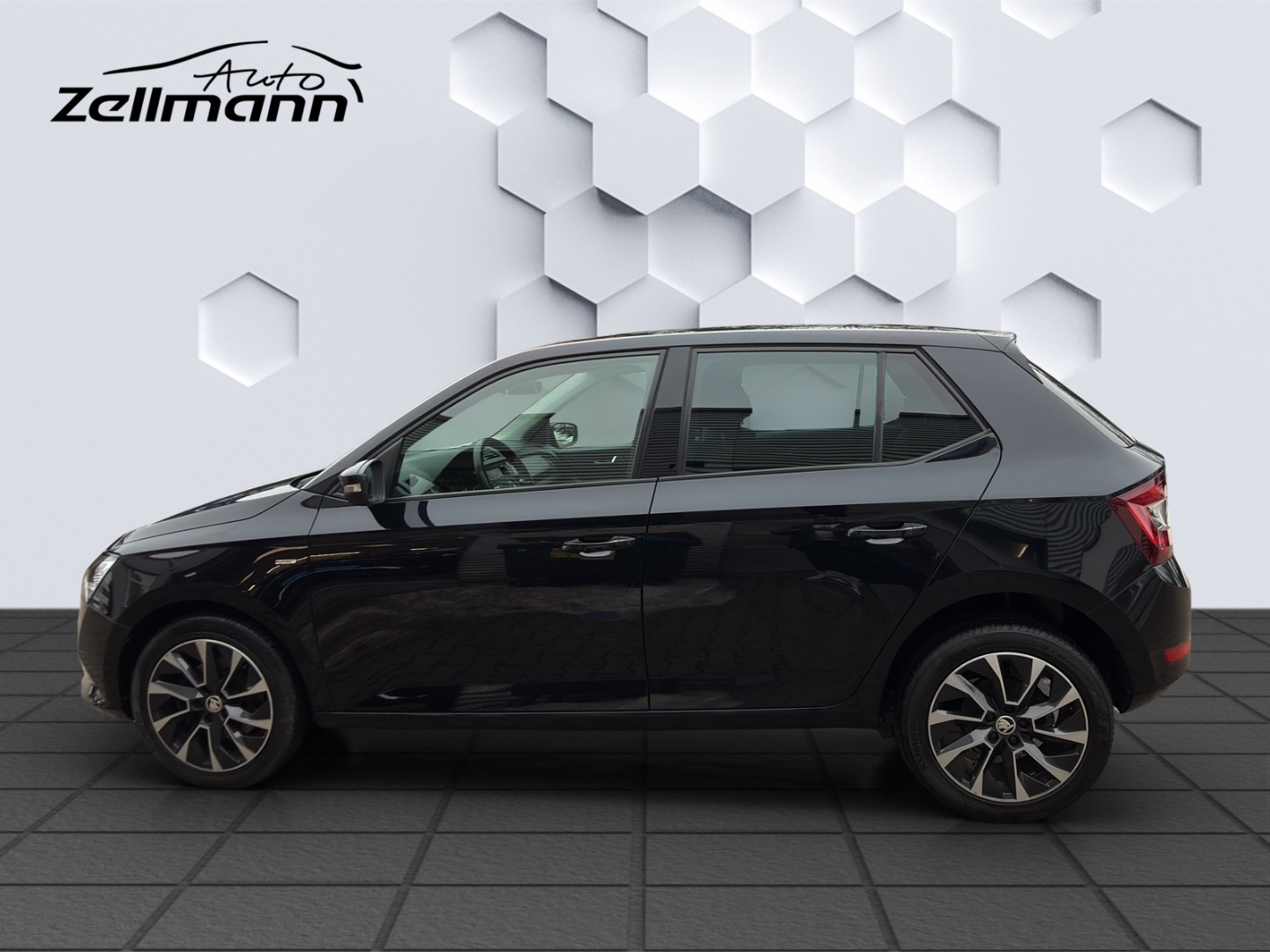 Fabia 1.0 TSI Drive PanoDach PDC ACC Rückfahrkamera Sitzheizung