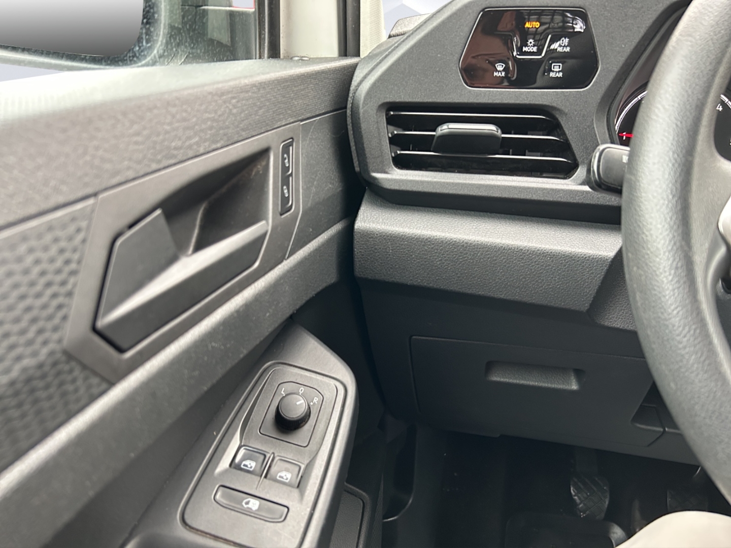 Caddy Cargo 2,0 l TDI CR 55 kW Getriebe: 6-Gang-SG GJR Standheizung