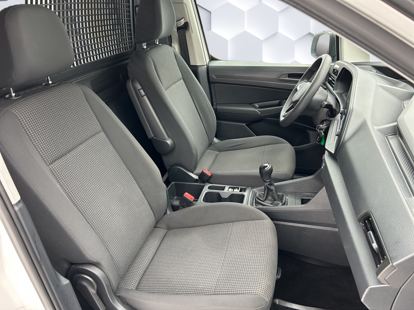 Caddy Cargo 2,0 l TDI CR 55 kW Getriebe: 6-Gang-SG GJR Standheizung