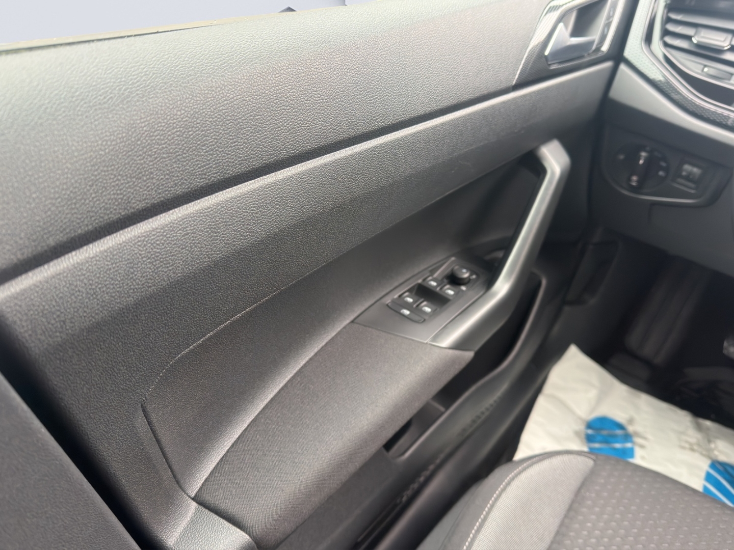 Taigo Life 1.0 TSI 70kW LED GJR PDC Rückfahrkamera ParkAssist Sitzheizung