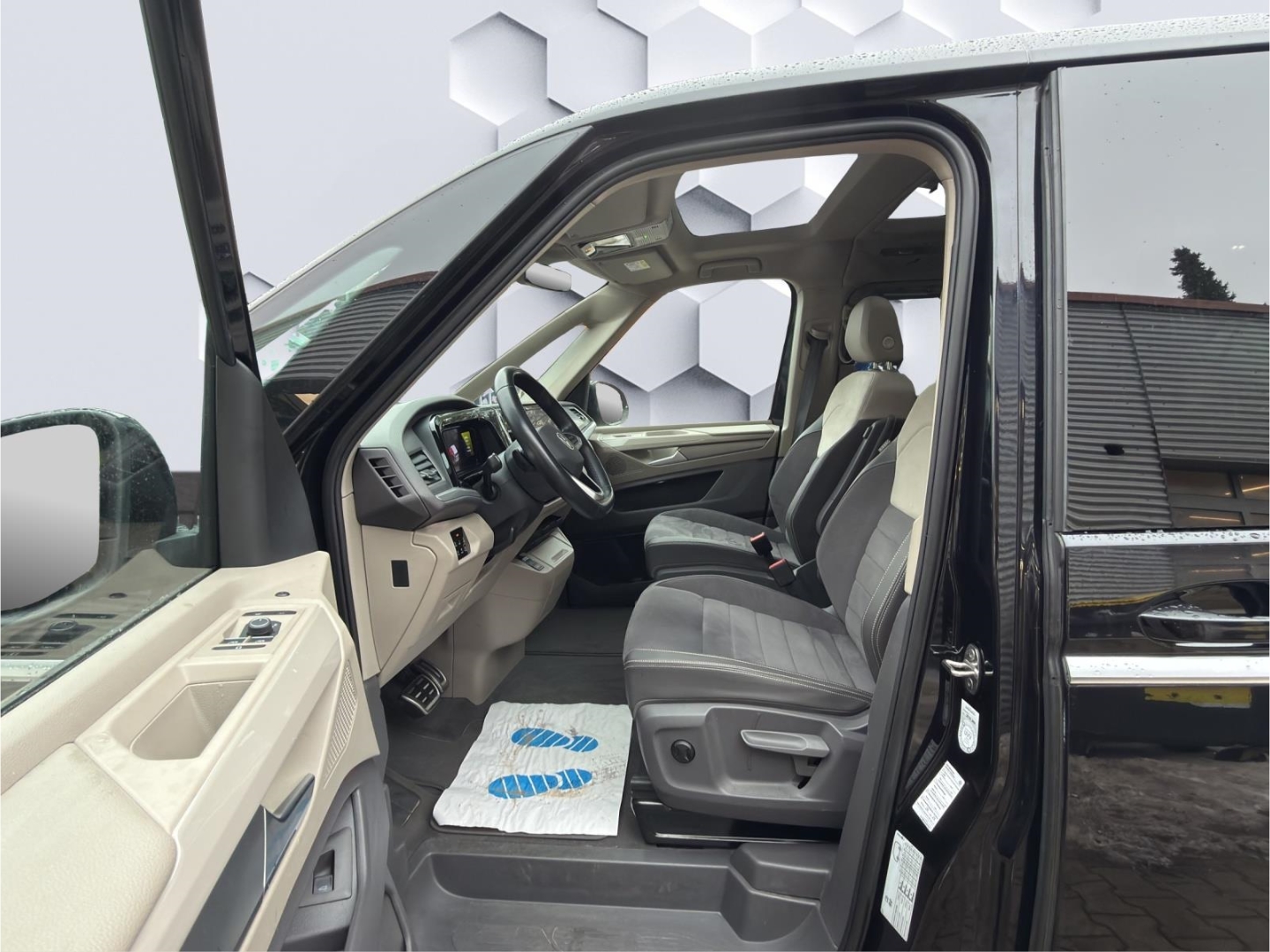T7 Multivan Style 2.0 150kW MatrixLED PanoDach ACC Rückfahrkamera ParkLenkAssist