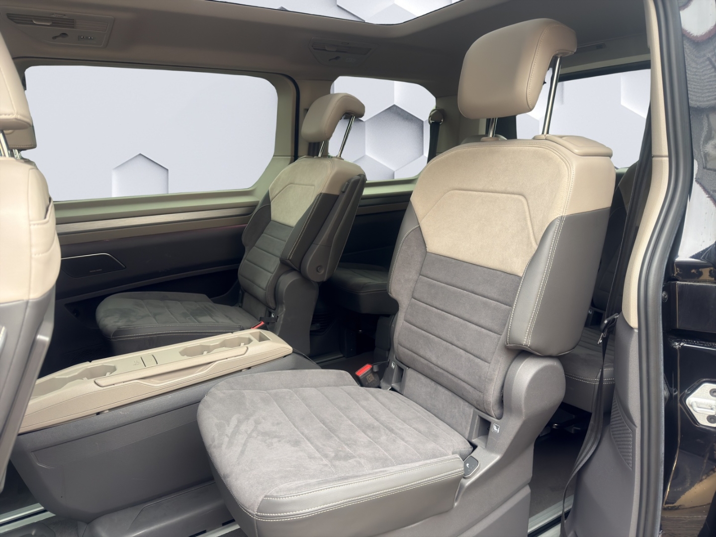 T7 Multivan Style 2.0 150kW MatrixLED PanoDach ACC Rückfahrkamera ParkLenkAssist