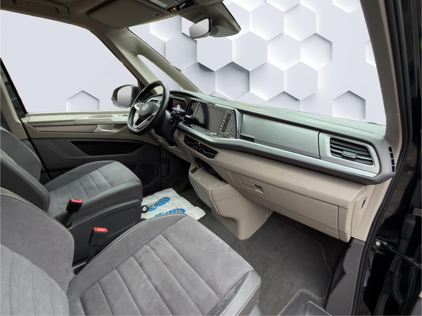 T7 Multivan Style 2.0 150kW MatrixLED PanoDach ACC Rückfahrkamera ParkLenkAssist
