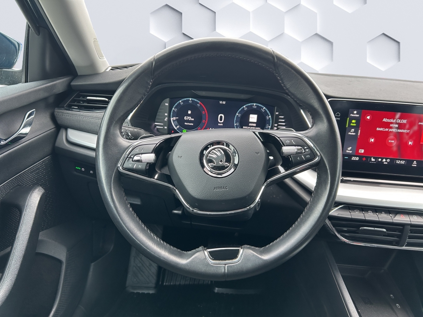 Octavia Combi Style 2.0TDI DSG AHZV LED HuD PDC Sitzheizung