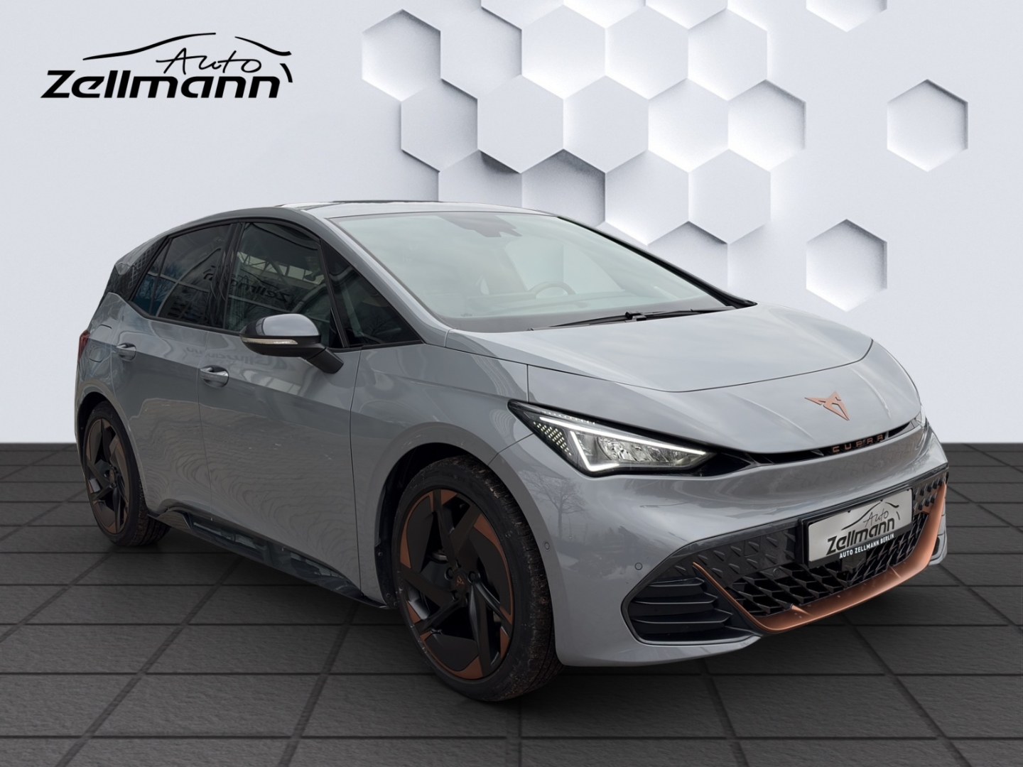 Born 150kW LED ACC 360°Kamera ParkLenkAssist Sitzheizung