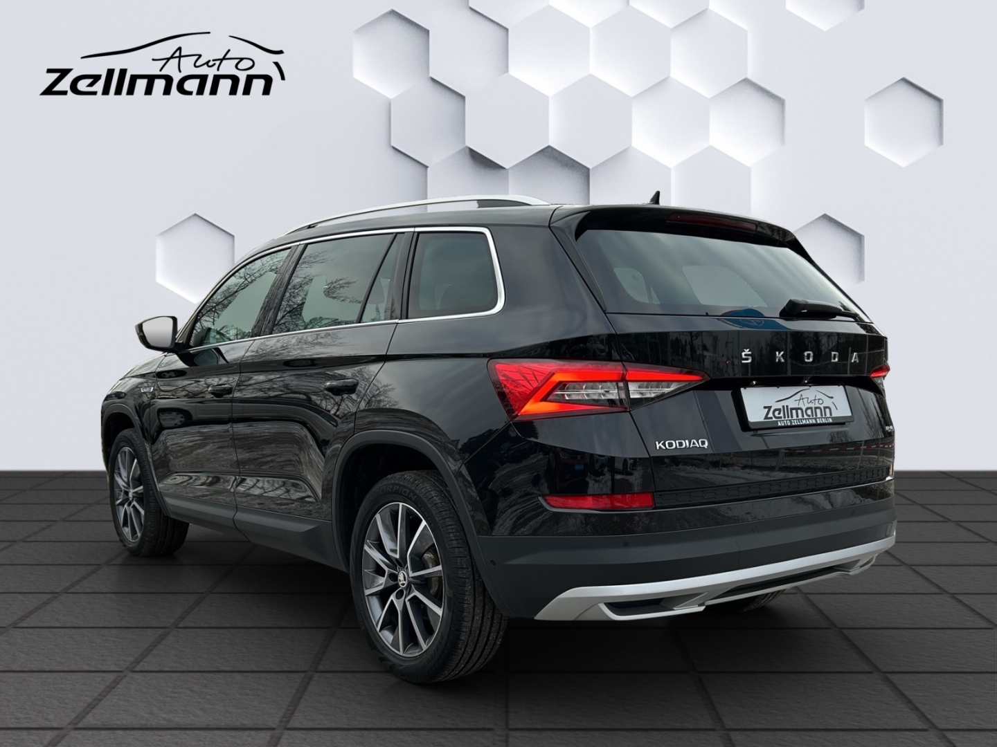 Kodiaq Scout 4x4 2.0TDI AHZV PanoDach ACC 360°Kamera ParkLenkAssist Sitzheizung