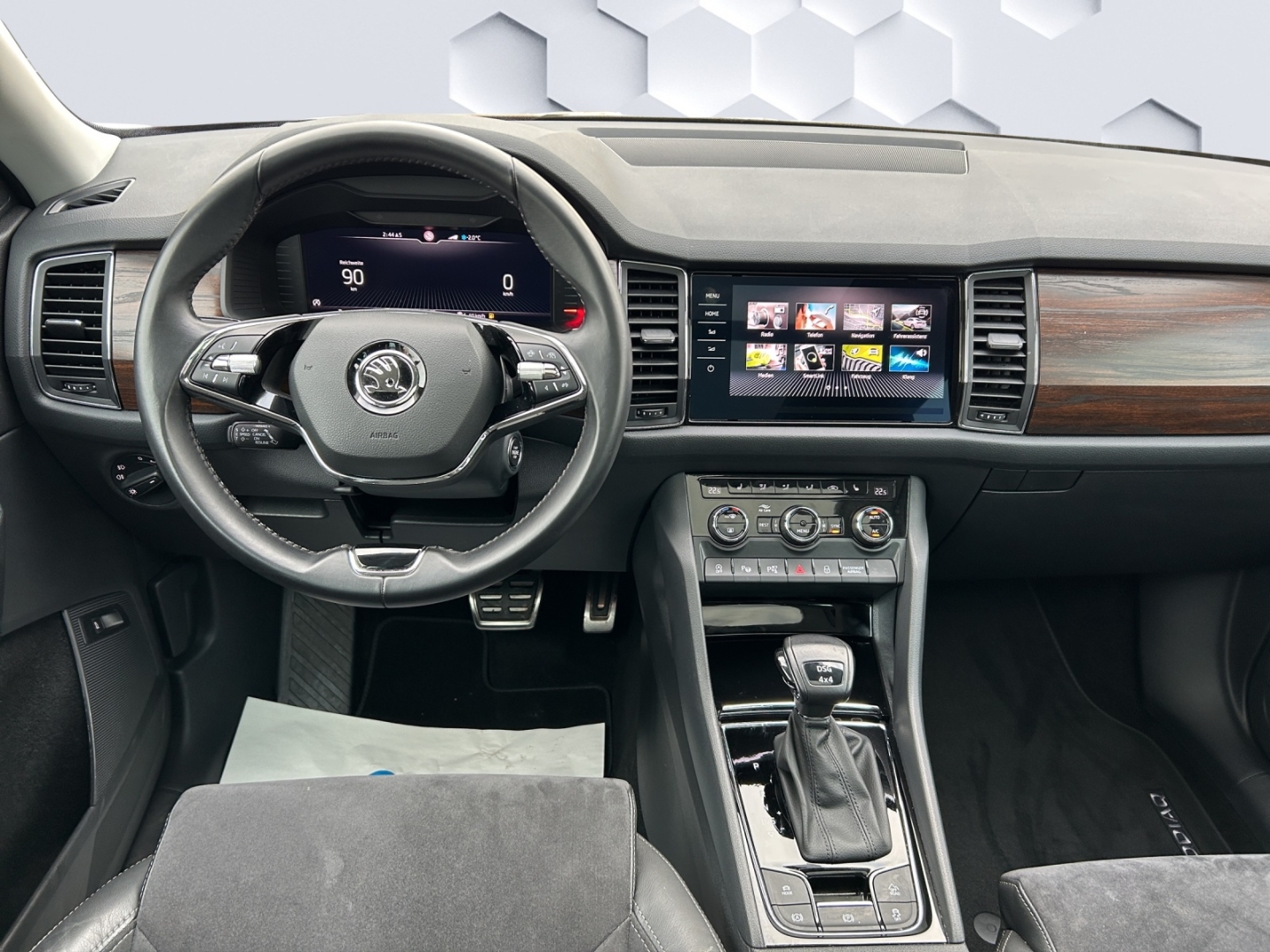 Kodiaq Scout 4x4 2.0TDI AHZV PanoDach ACC 360°Kamera ParkLenkAssist Sitzheizung