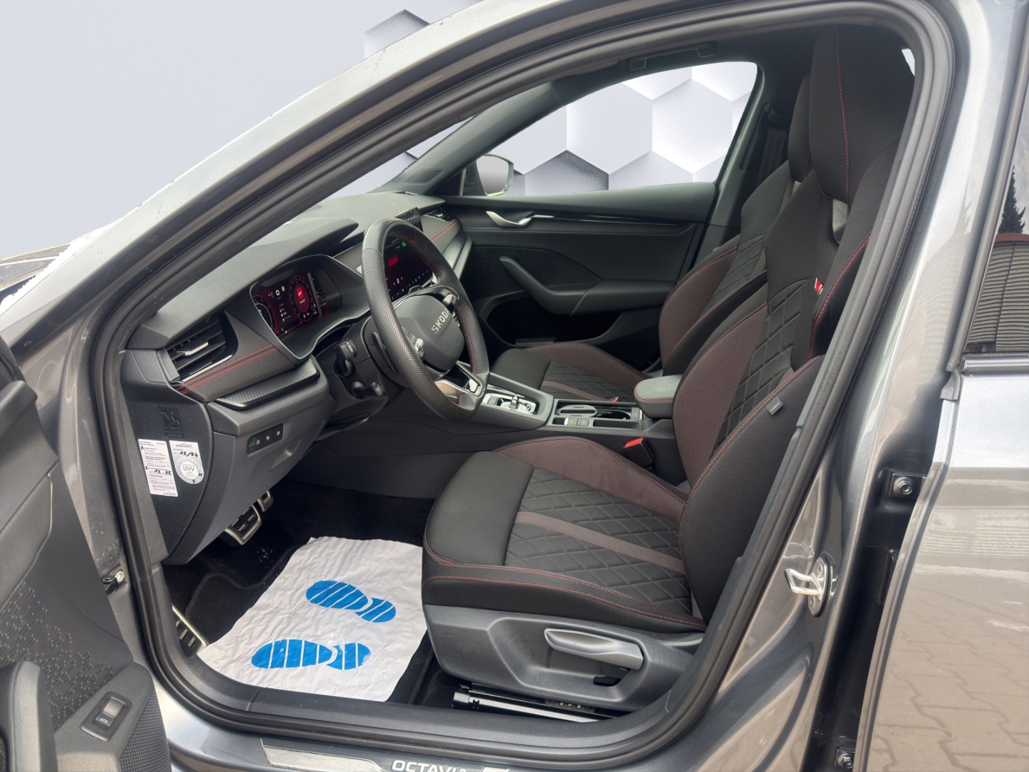 Octavia Combi RS 2.0TSI 195kW MatrixLED PanoDach ACC 360°Kamera Sitzheizung