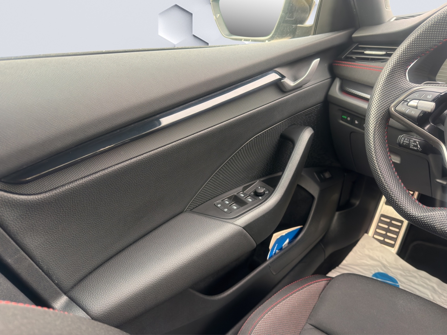 Octavia Combi RS 2.0TSI 195kW MatrixLED PanoDach ACC 360°Kamera Sitzheizung