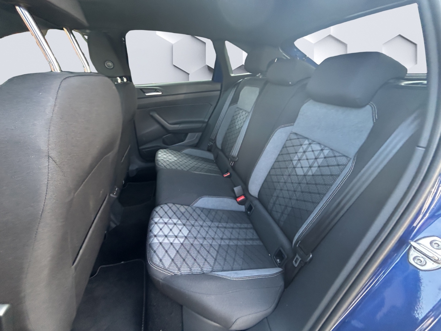 Taigo R-Line 1.0l TSI DSG Panorama IQ.Drive Licht & Sicht