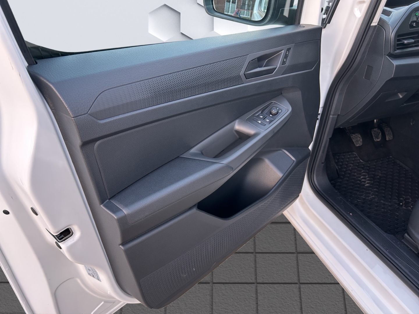Caddy Cargo 2,0l TDI 6-Gang Navi Digitales Cockpit ACC DAB SHZ Spurhalteass. Verkehrszeichenerk.