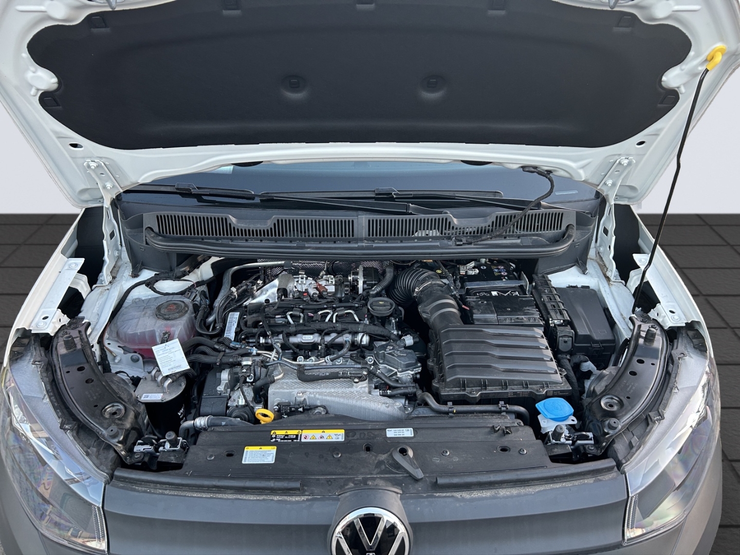 Caddy Cargo 2,0l TDI 6-Gang Navi Digitales Cockpit ACC DAB SHZ Spurhalteass. Verkehrszeichenerk.