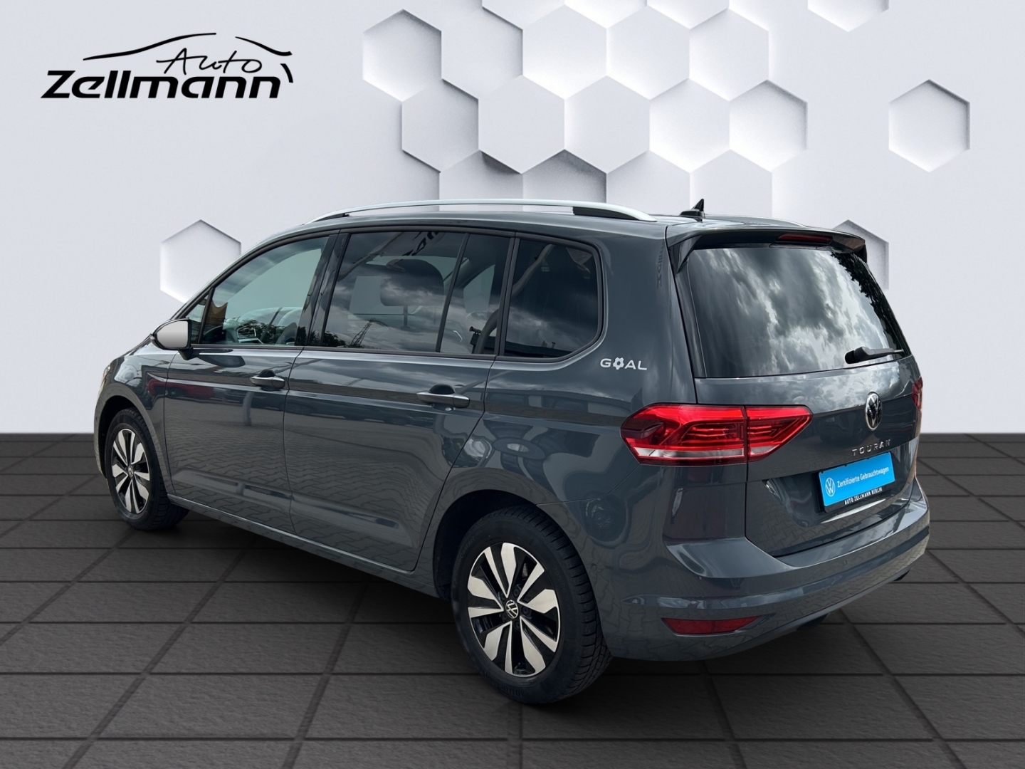 Touran BMT Start-Stopp Comfortline 1.5 TSI 110kW DSG AHZV LED ACC TrailerAssist Sitzheizung