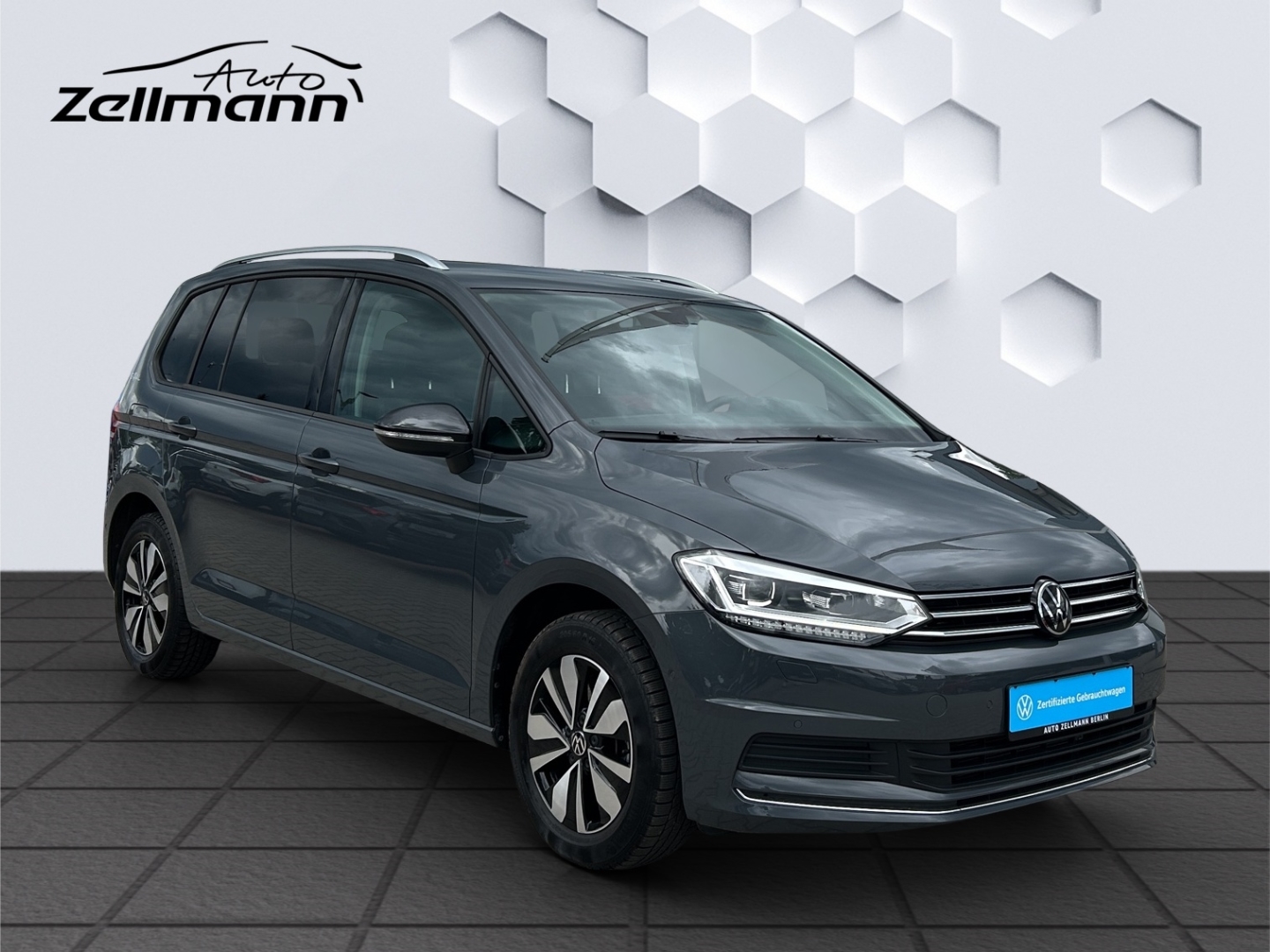 Touran BMT Start-Stopp Comfortline 1.5 TSI 110kW DSG AHZV LED ACC TrailerAssist Sitzheizung