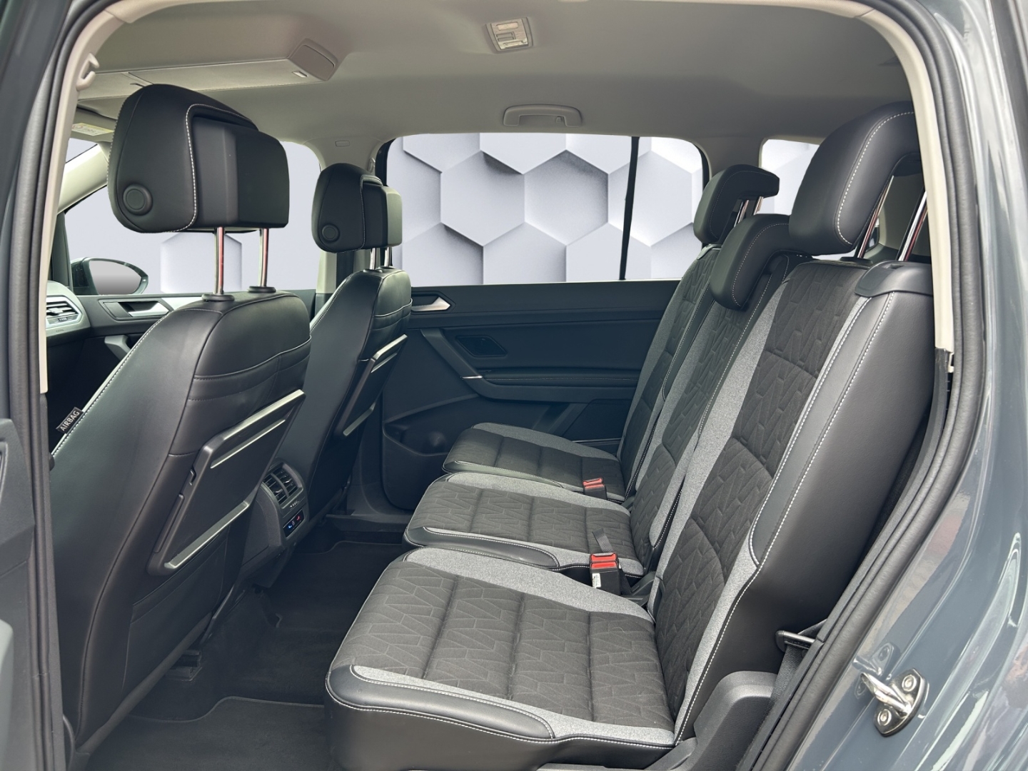 Touran BMT Start-Stopp Comfortline 1.5 TSI 110kW DSG AHZV LED ACC TrailerAssist Sitzheizung