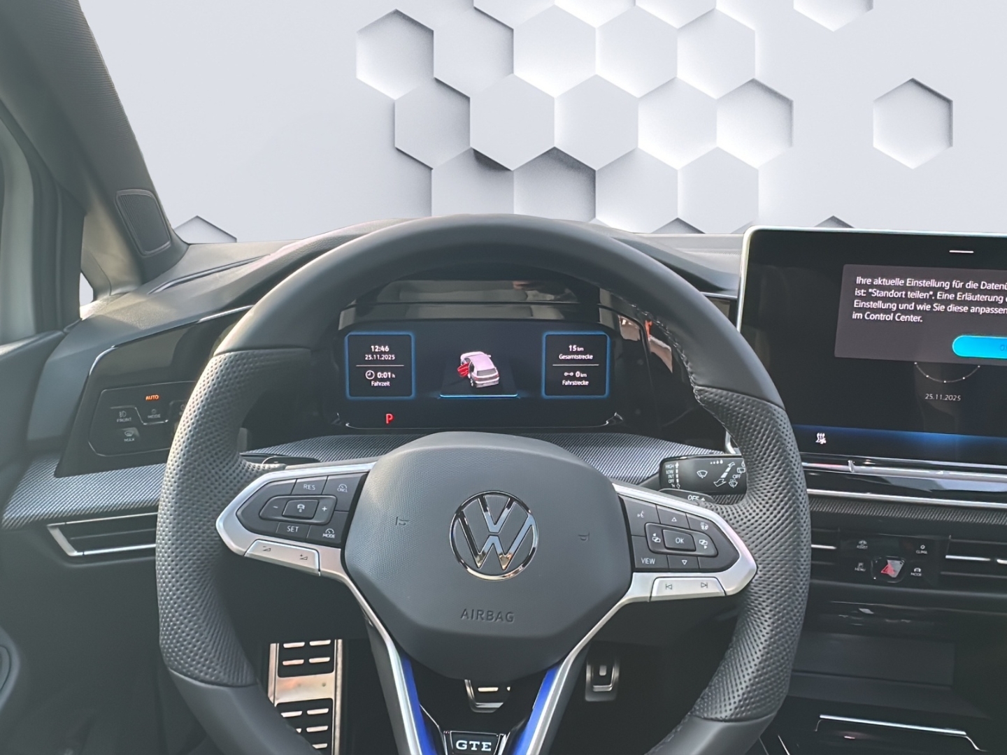 Golf GTE 1.5l eHybrid DSG Navi AhK Panodach Navi