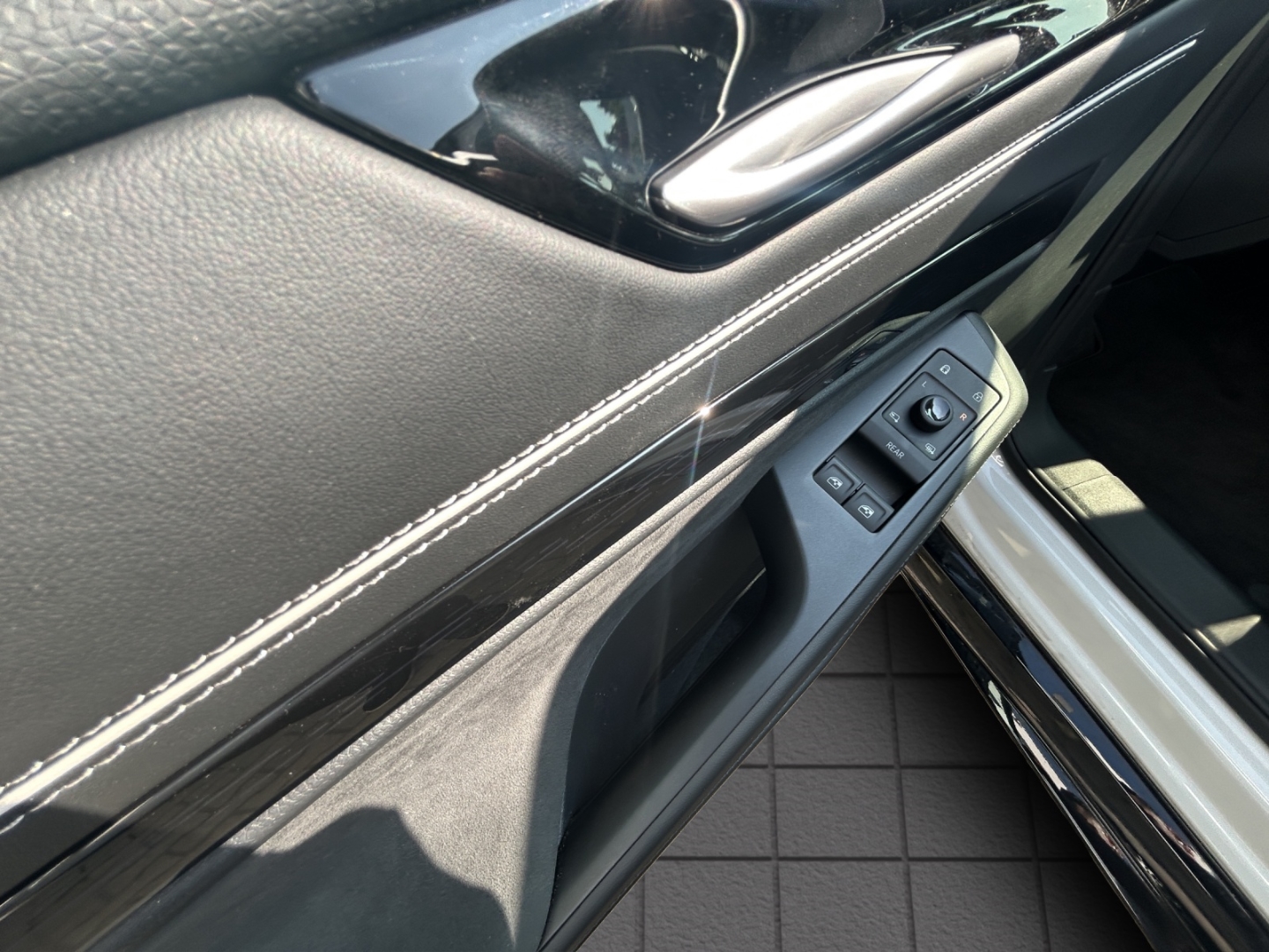 ID.7 210kW Tourer Pro S AHZV Navi Allwetter IQ Drive Wärmepumpe