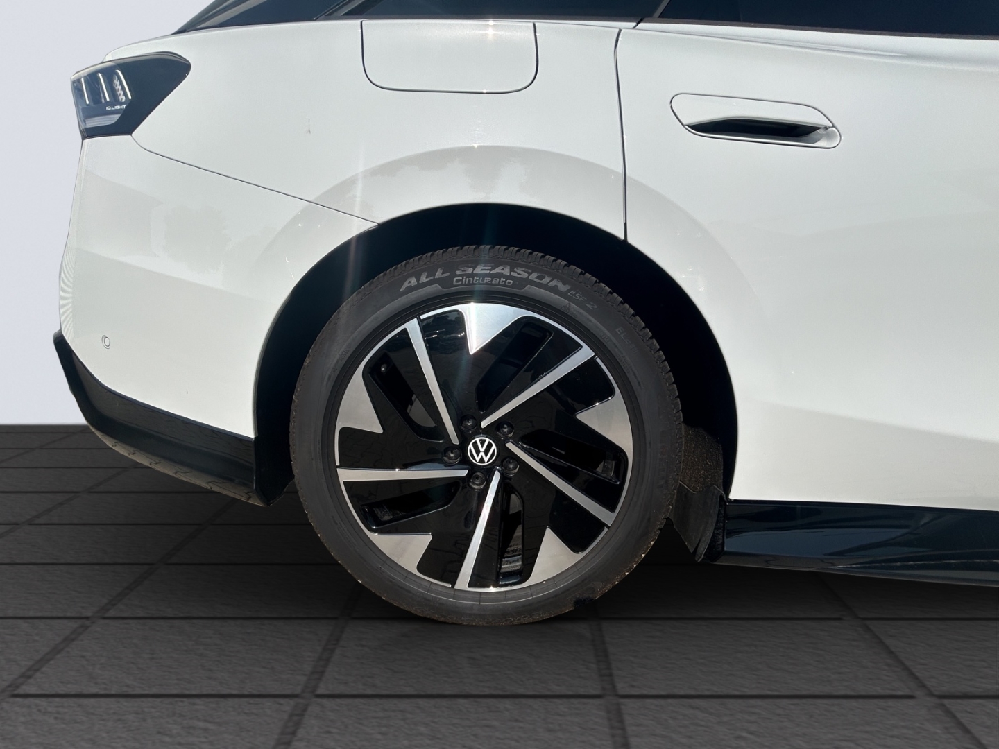 ID.7 210kW Tourer Pro S AHZV Navi Allwetter IQ Drive Wärmepumpe